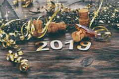 A table with "2019" in gold letters.